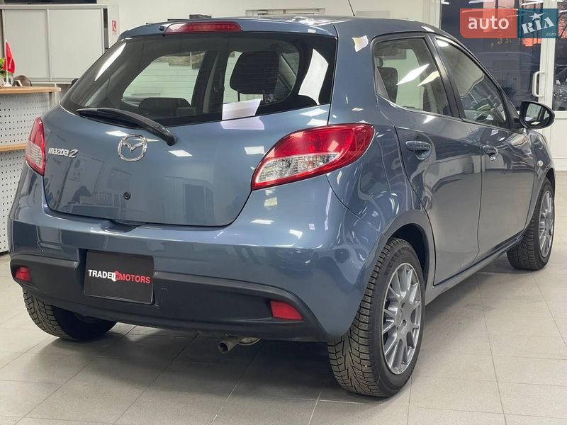 Хэтчбек Mazda 2 2013 в Киеве