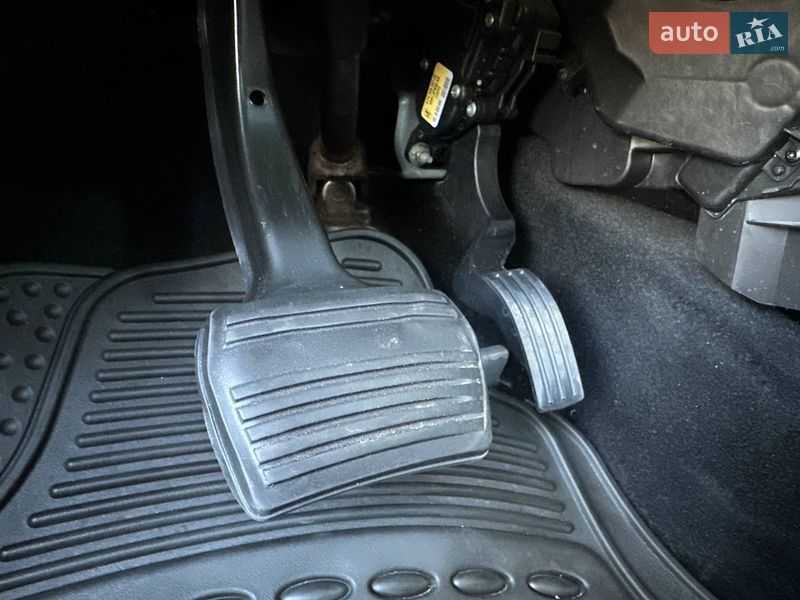 Хетчбек Mazda 2 2004 в Черкасах