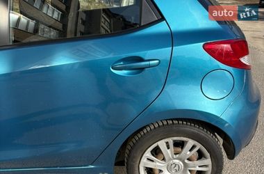 Хэтчбек Mazda 2 2012 в Львове
