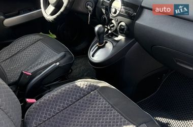 Хэтчбек Mazda 2 2012 в Львове