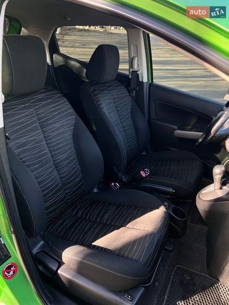 Хэтчбек Mazda 2 2008 в Одессе