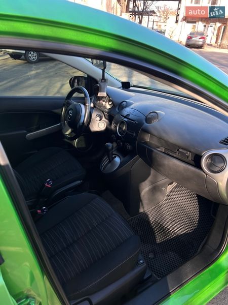 Хэтчбек Mazda 2 2008 в Одессе