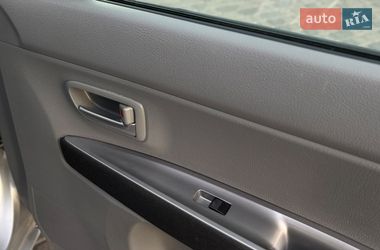 Хетчбек Mazda 2 2004 в Мукачевому