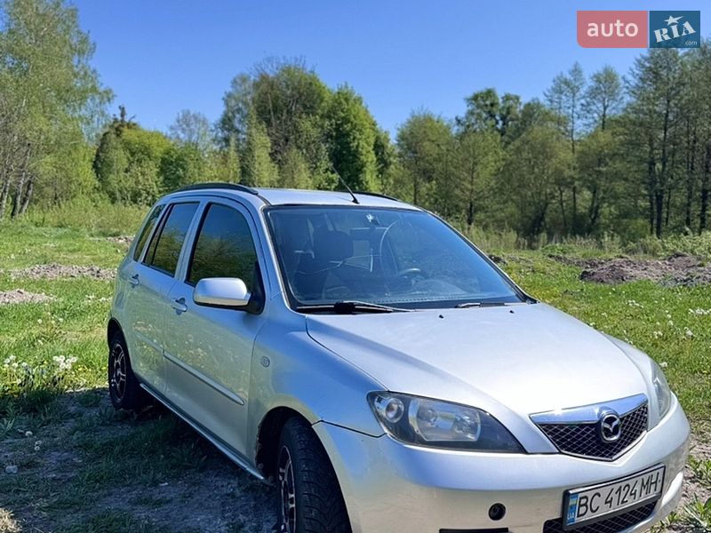 Mazda 2 2004