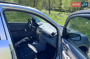 Хэтчбек Mazda 2 2004 в Золочеве