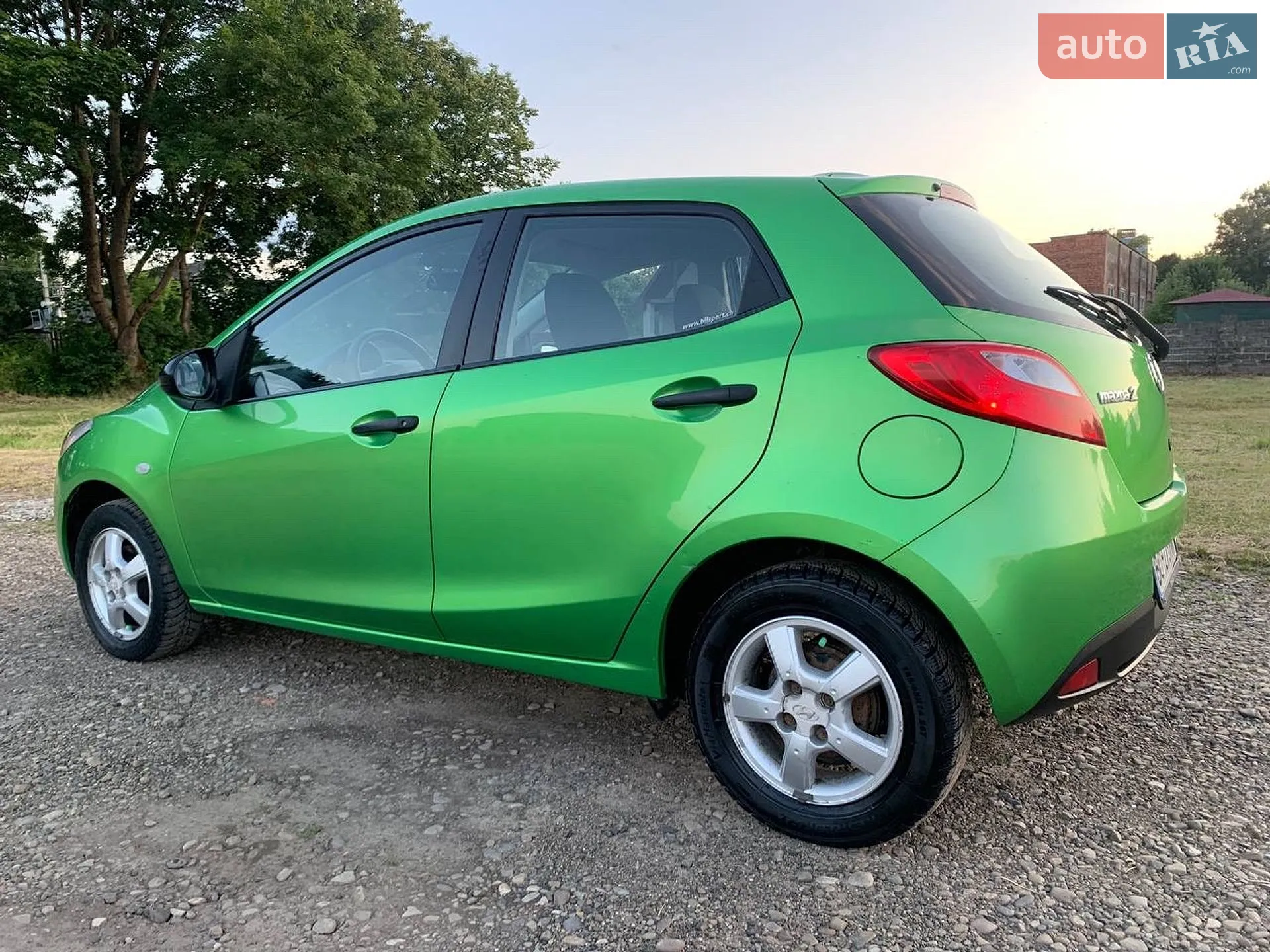 2010 Mazda 2 - мініатюра 3