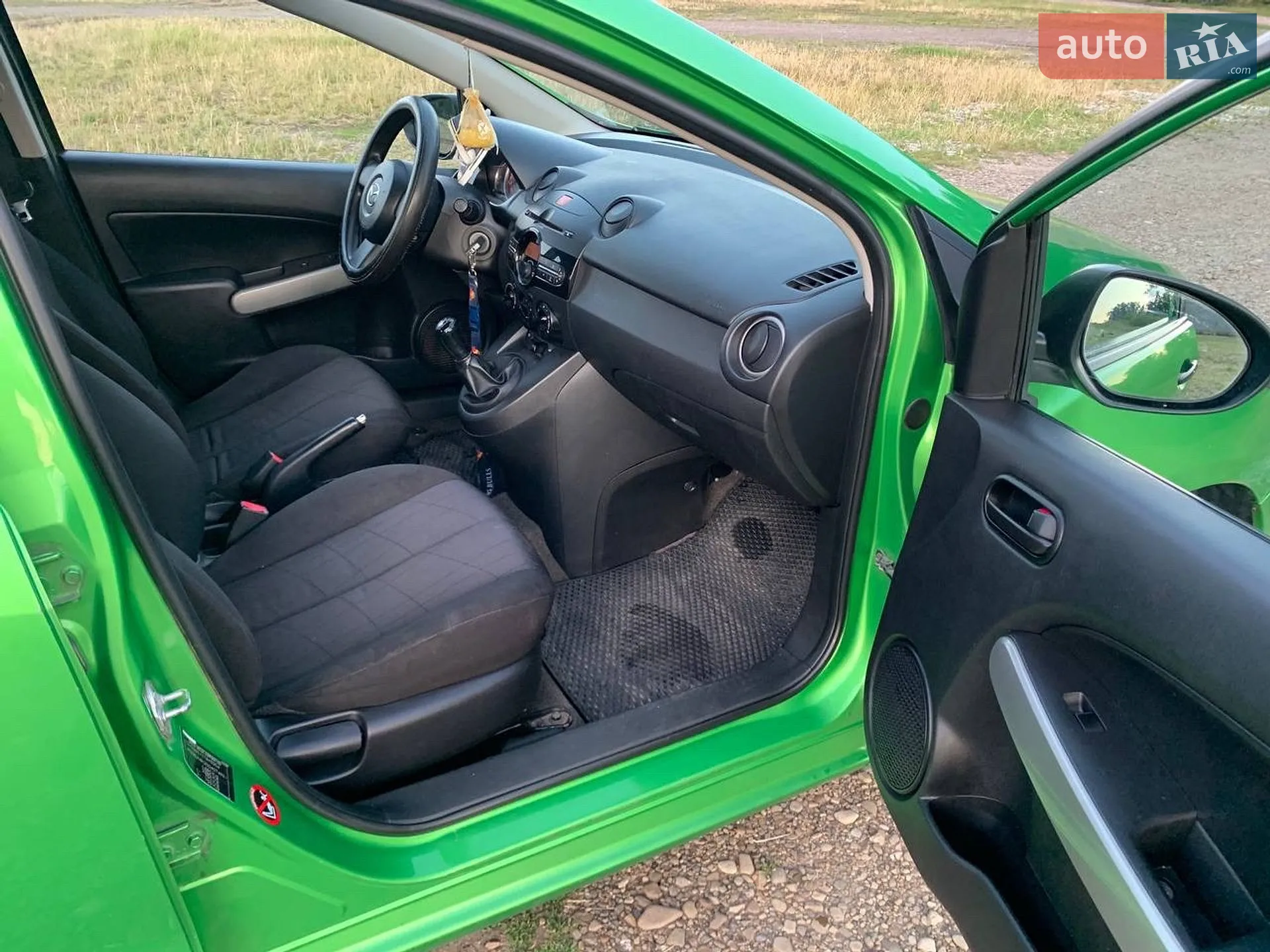 2010 Mazda 2 - мініатюра 13