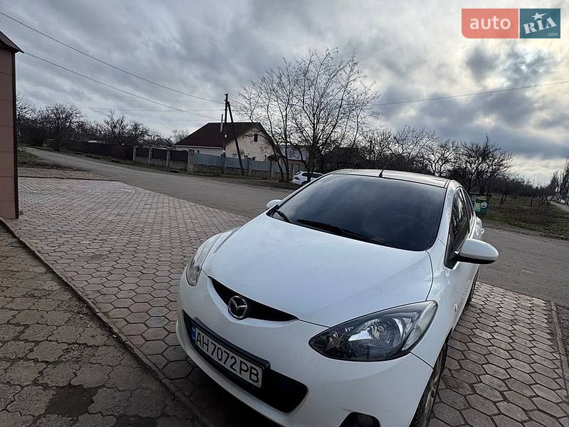 Хетчбек Mazda 2 2007 в Кривому Розі