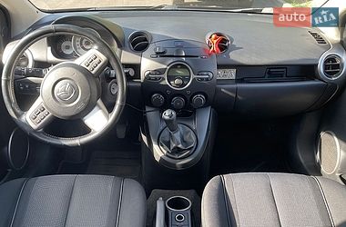 Хэтчбек Mazda 2 2008 в Днепре