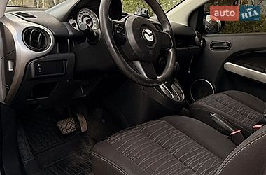 Хэтчбек Mazda 2 2008 в Днепре