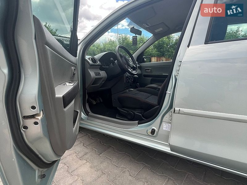 Хетчбек Mazda 2 2004 в Вінниці