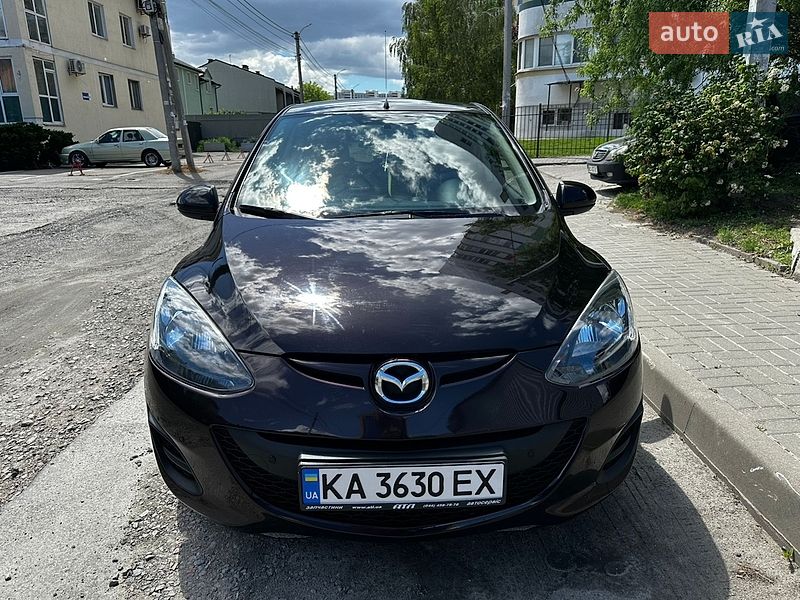 Хетчбек Mazda 2 2014 в Києві фото Хетчбек Mazda 2 2014 в Києві