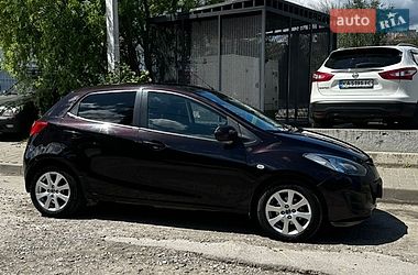 Хетчбек Mazda 2 2014 в Києві фото 10 Хетчбек Mazda 2 2014 в Києві