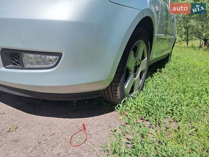 Хетчбек Mazda 2 2004 в Києві фото 10 Хетчбек Mazda 2 2004 в Києві