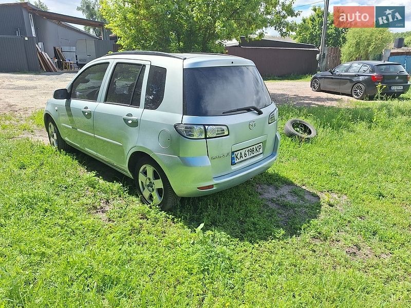 Хетчбек Mazda 2 2004 в Києві фото 4 Хетчбек Mazda 2 2004 в Києві
