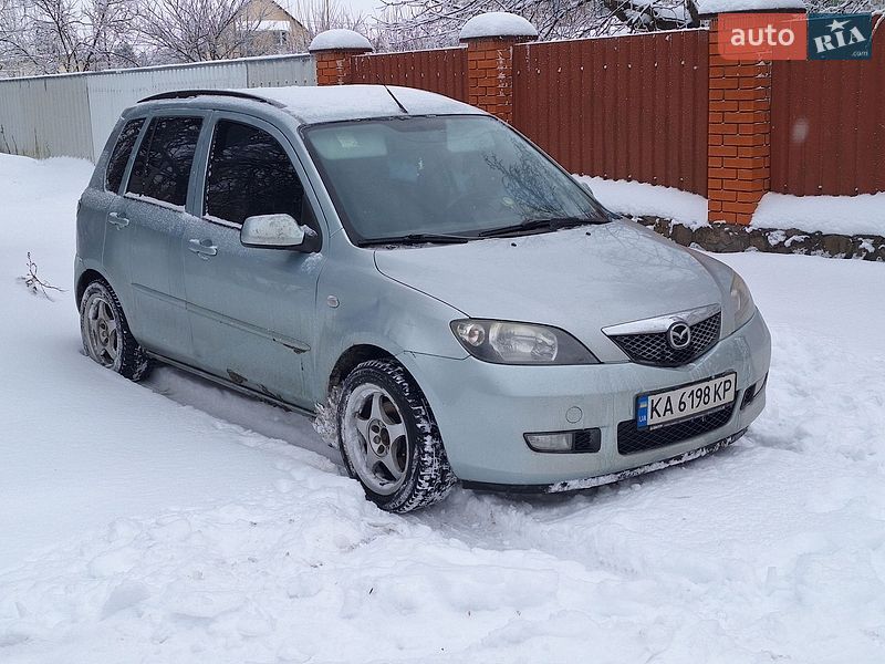 Хетчбек Mazda 2 2004 в Києві фото 17 Хетчбек Mazda 2 2004 в Києві