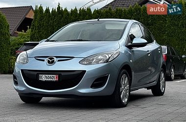 Хэтчбек Mazda 2 2012 в Стрые