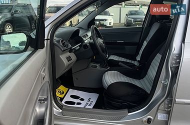 Хэтчбек Mazda 2 2004 в Мукачево