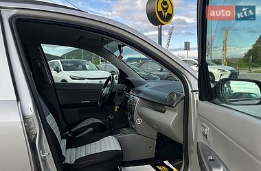 Хэтчбек Mazda 2 2004 в Мукачево