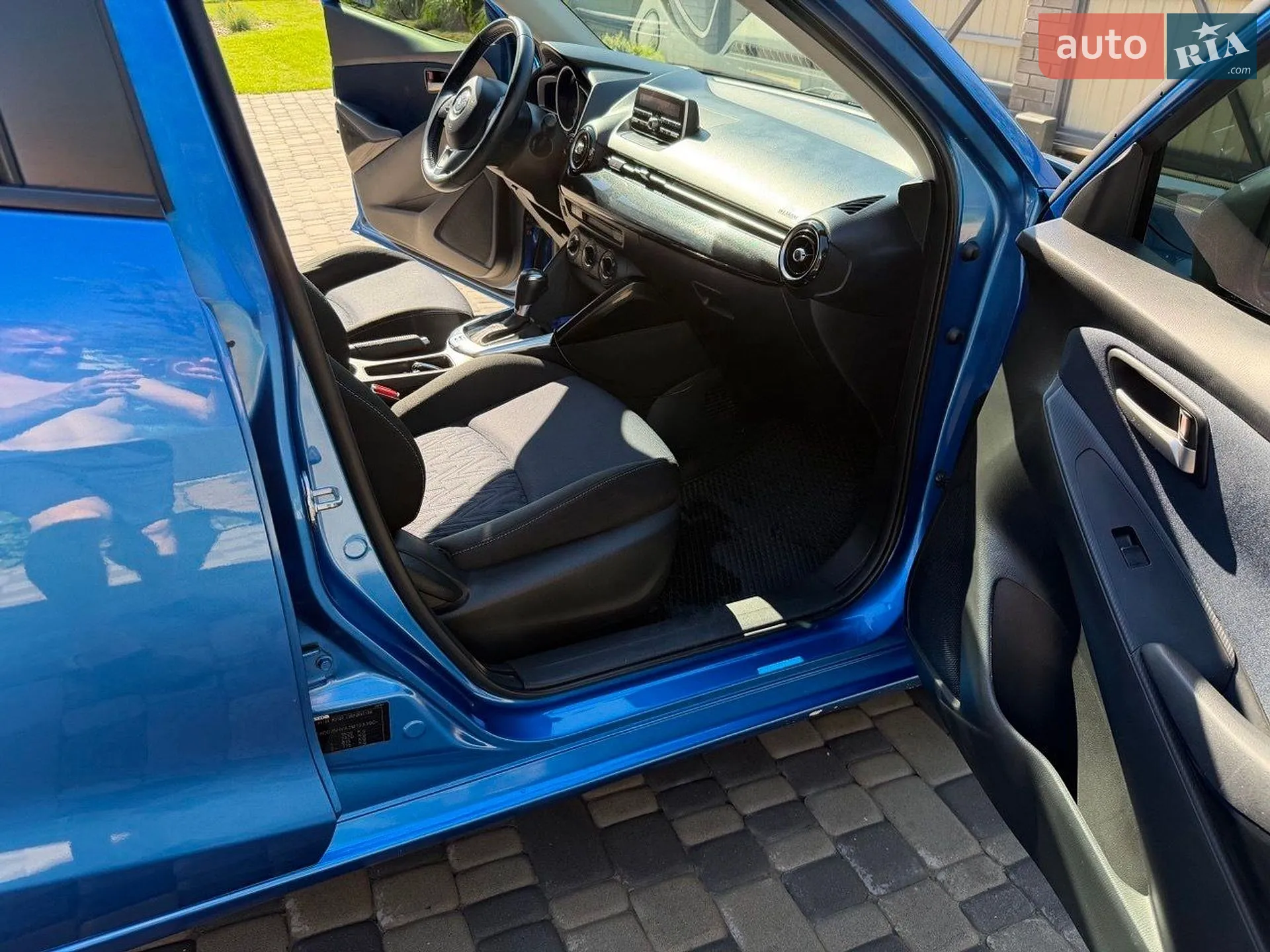 2015 Mazda 2 - мініатюра 10