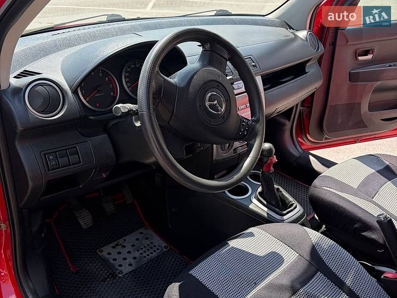 Хетчбек Mazda 2 2006 в Запоріжжі фото 11 Хетчбек Mazda 2 2006 в Запоріжжі