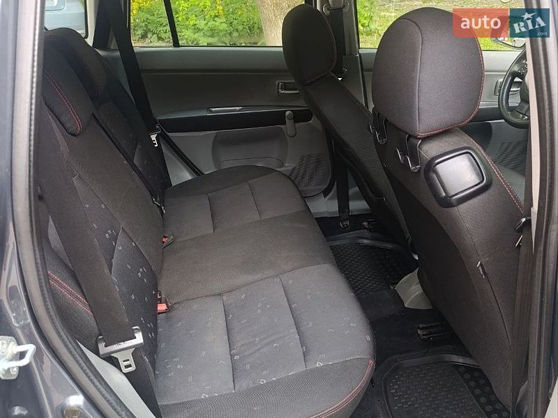 Хетчбек Mazda 2 2004 в Києві