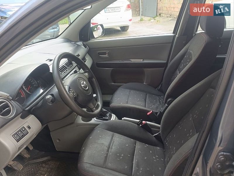 Хетчбек Mazda 2 2004 в Києві