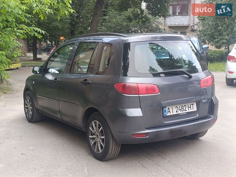 Хетчбек Mazda 2 2004 в Києві