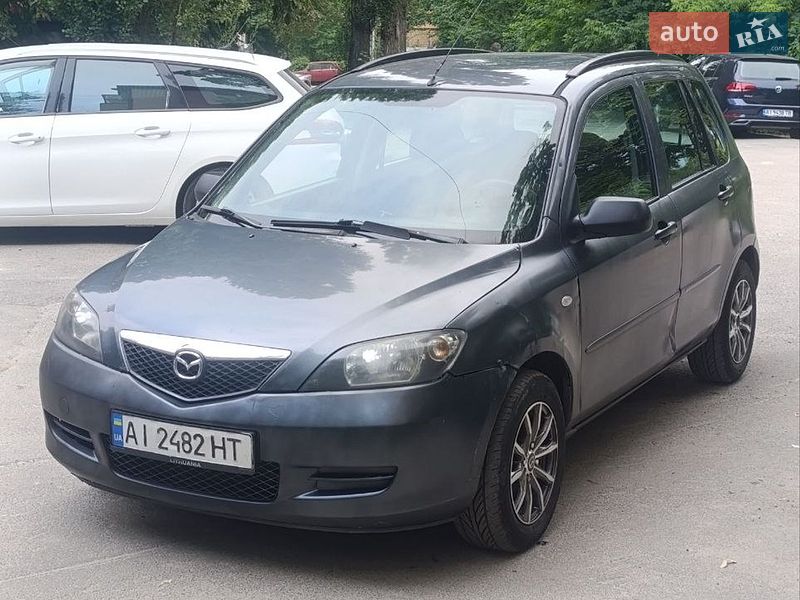 Хетчбек Mazda 2 2004 в Києві