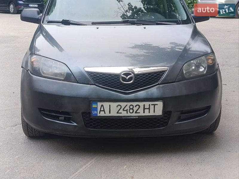 Хетчбек Mazda 2 2004 в Києві