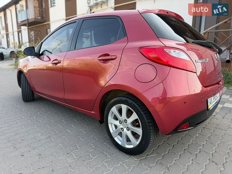 Хэтчбек Mazda 2 2009 в Хмельницком