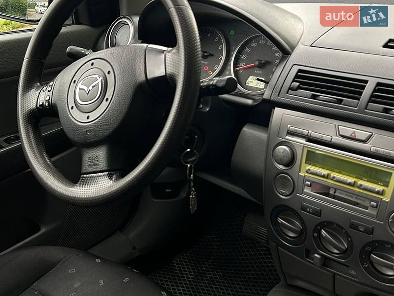 Хэтчбек Mazda 2 2003 в Тернополе