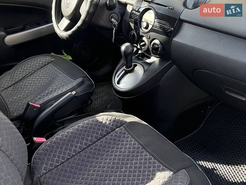 Хетчбек Mazda 2 2012 в Львові