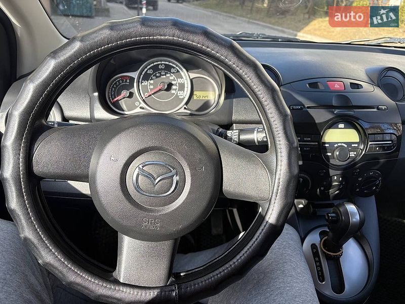 Хетчбек Mazda 2 2012 в Львові