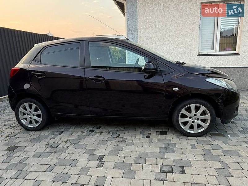 Хетчбек Mazda 2 2008 в Києві
