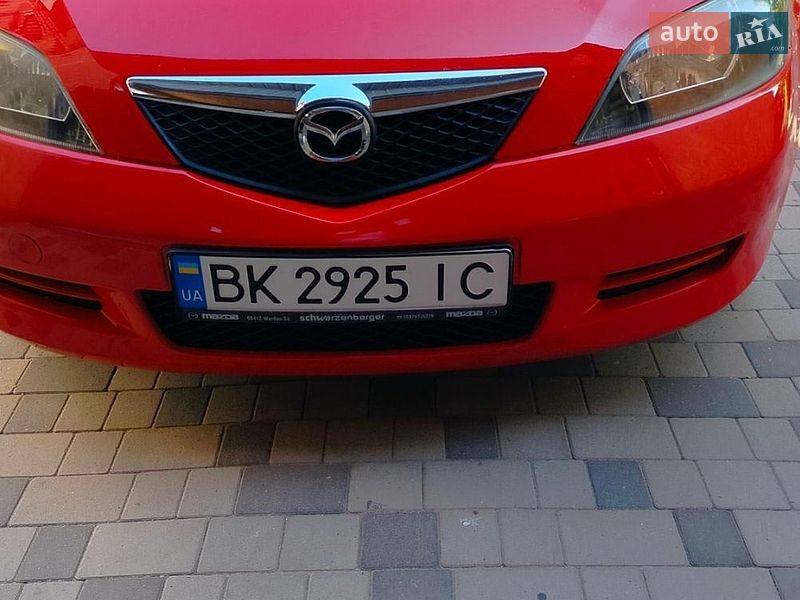 Mazda 2 2005