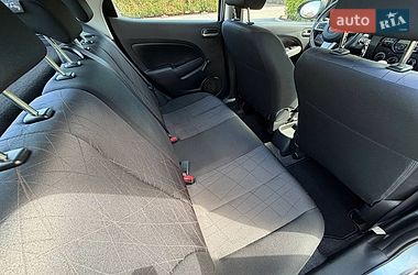 Хэтчбек Mazda 2 2012 в Стрые