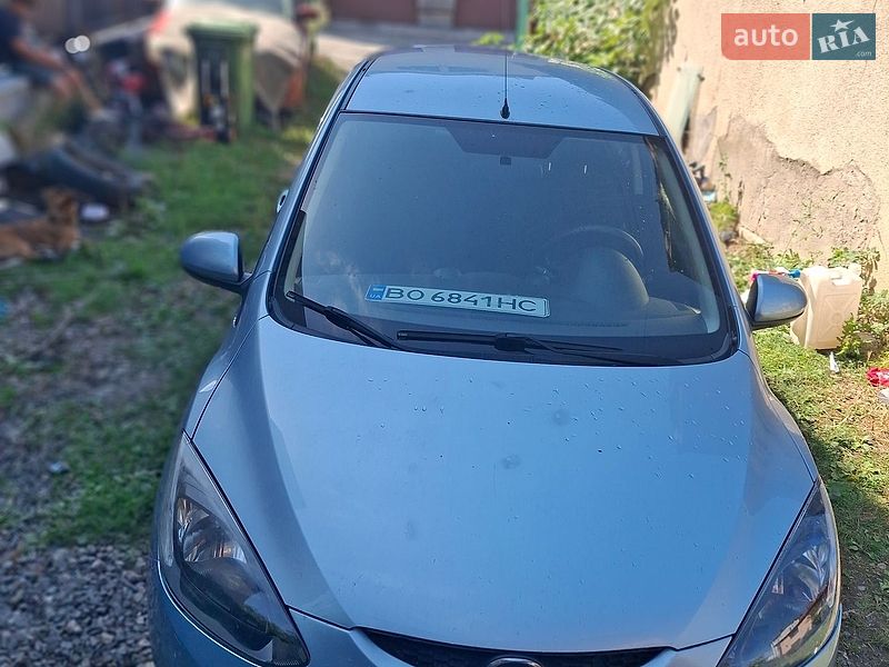 Хетчбек Mazda 2 2008 в Тернополі