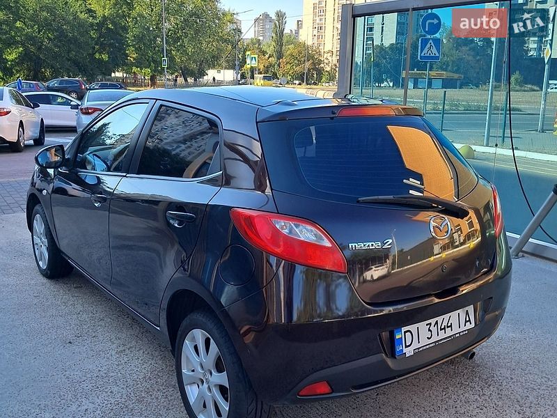 Хетчбек Mazda 2 2008 в Києві