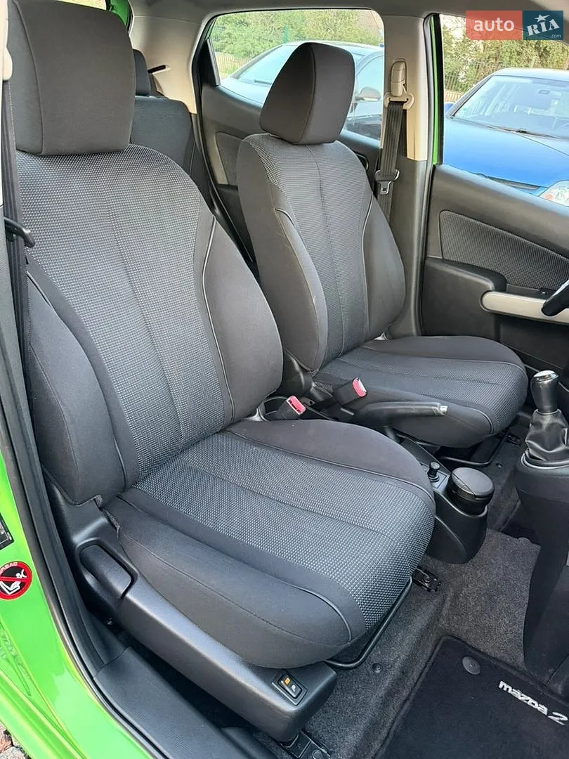 2010 Mazda 2 - мініатюра 22