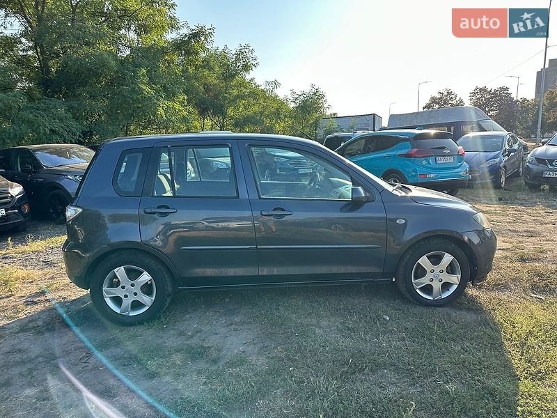 Хетчбек Mazda 2 2006 в Києві