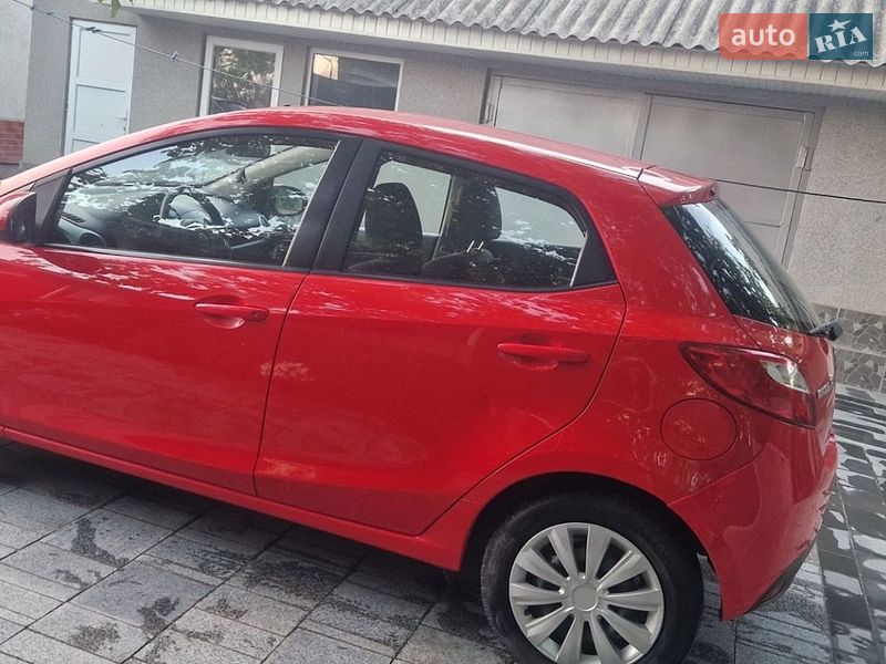 Хетчбек Mazda 2 2009 в Звенигородці