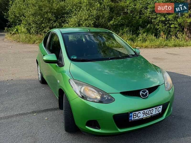 Хэтчбек Mazda 2 2009 в Львове