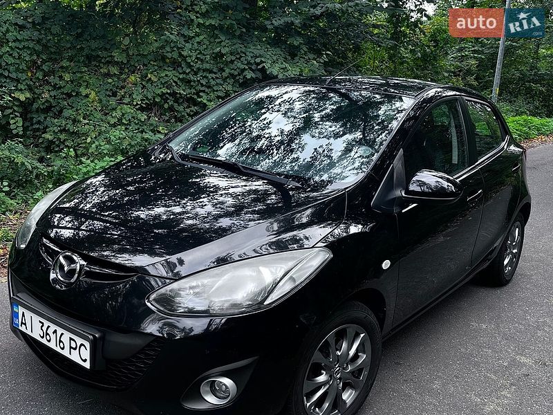 Хетчбек Mazda 2 2011 в Києві