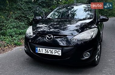 Хетчбек Mazda 2 2011 в Києві