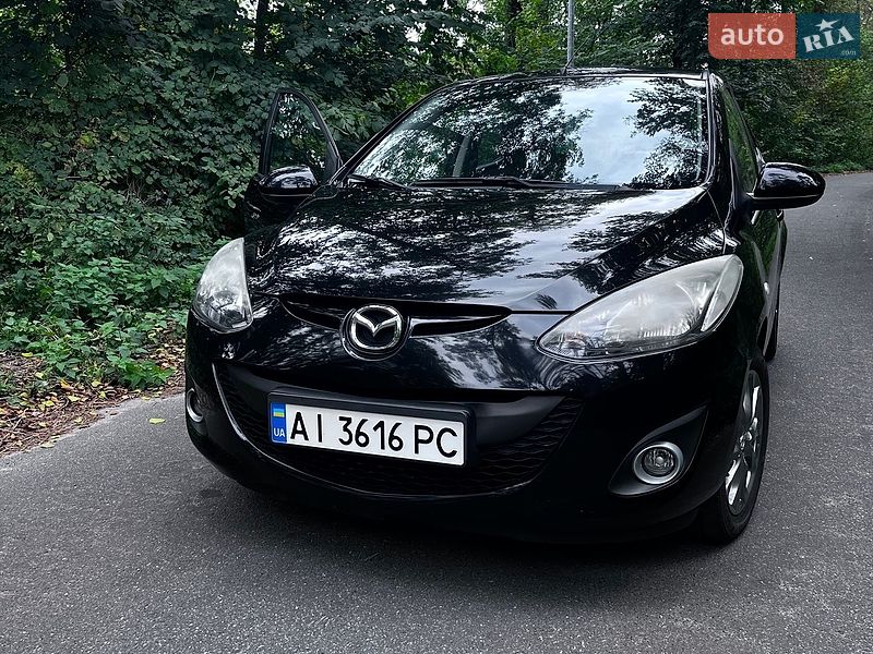 Хетчбек Mazda 2 2011 в Києві