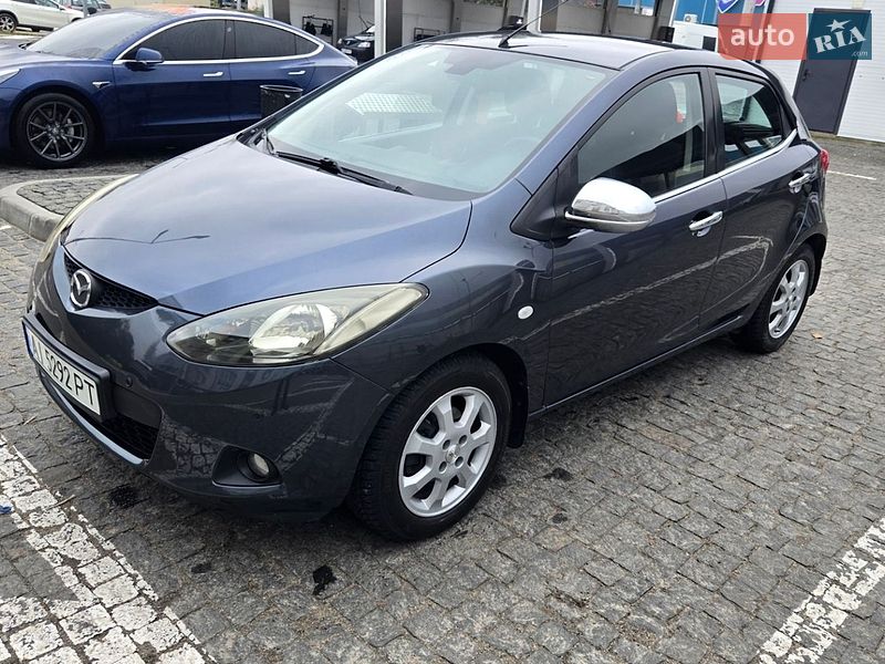 Хэтчбек Mazda 2 2008 в Киеве