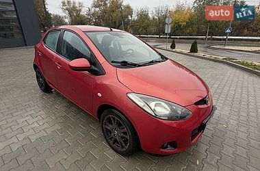 Хетчбек Mazda 2 2008 в Чернівцях