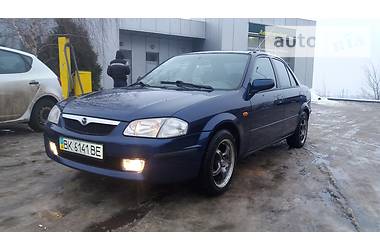 Седан Mazda 323 1999 в Ровно