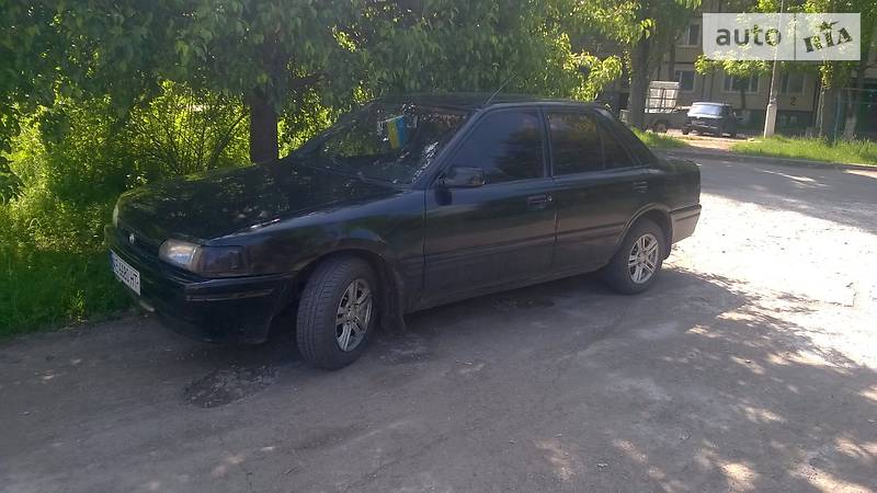 Седан Mazda 323 1995 в Кривому Розі